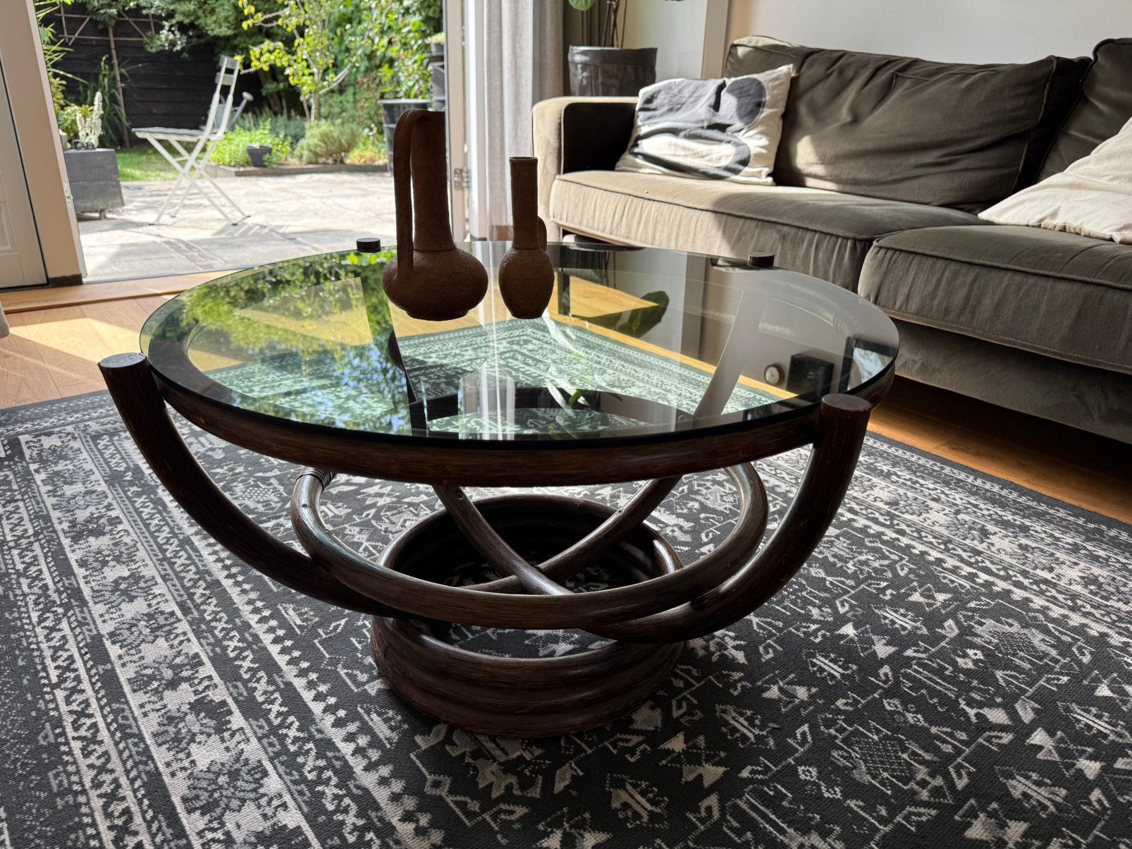 Ronde salontafel van rotan, bamboe manou en rookglas, 50 tot 100 cm, Glas, Rond, 50 tot 100 cm