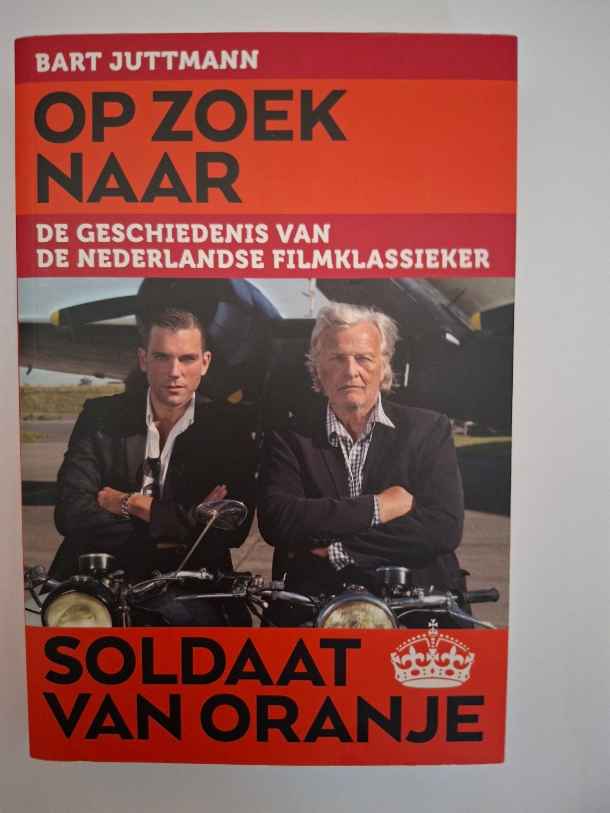 Bart Juttmann - Op zoek naar soldaat van Oranje, Boeken, Verzenden, Zo goed als nieuw, Bart Juttmann