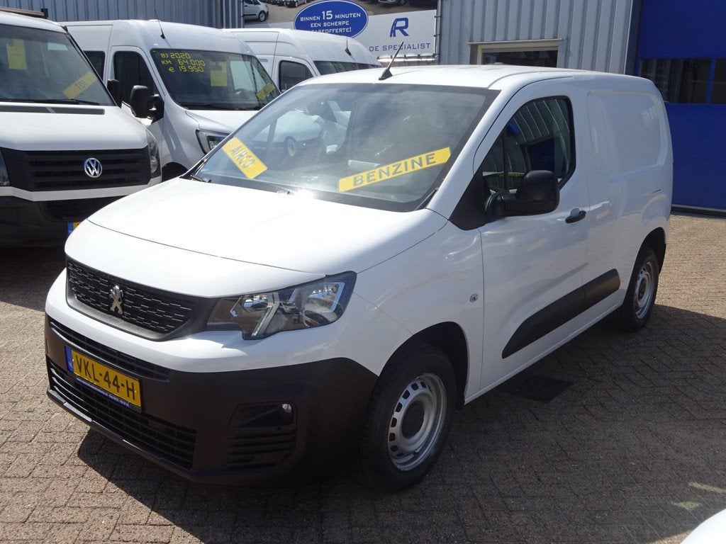 Peugeot Partner 1.2 PureTech Pro BENZINE BPM VRIJ AIRCO NAVI, Auto's, Voorwielaandrijving, Stof, Gebruikt, 1199 cc