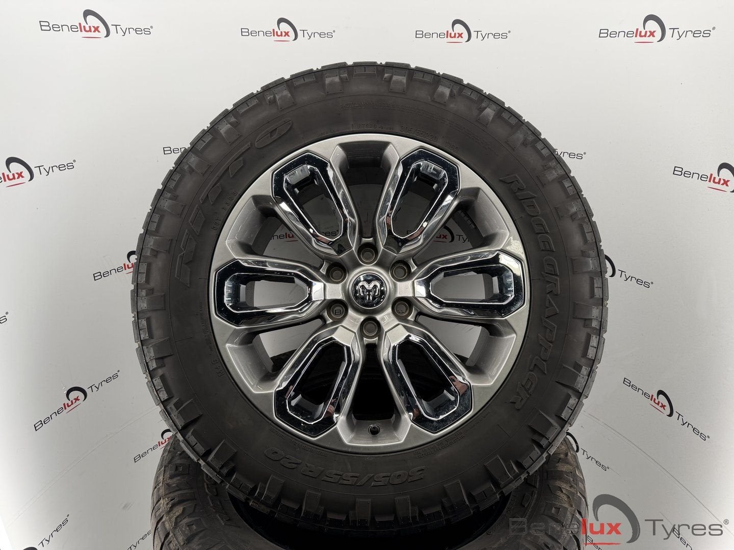 20'' MUD Dodge Ram 1500 6 gaats 2018 - heden nieuwste model, Gebruikt, -, -, Banden en Velgen