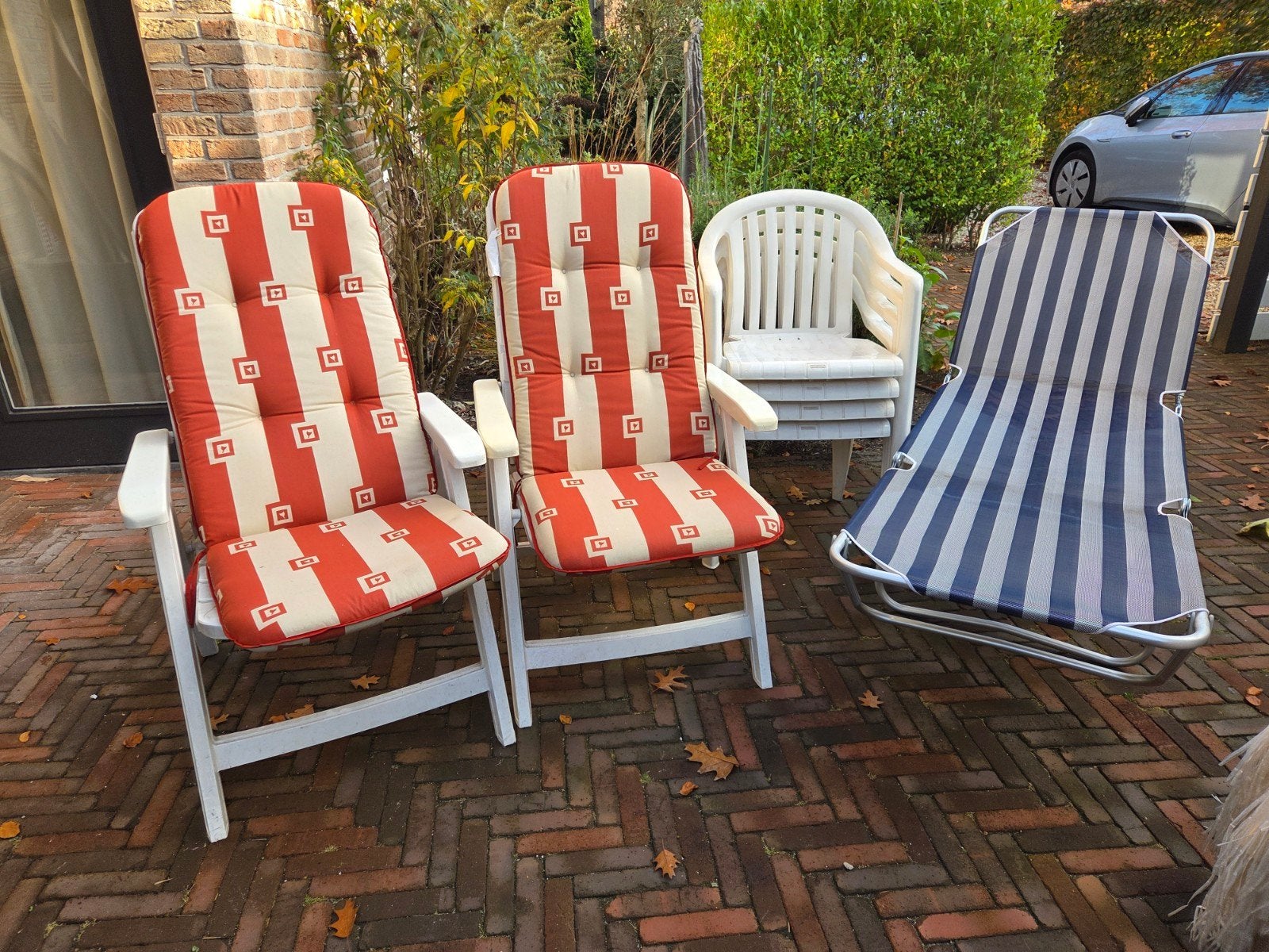 Tuinset: stretcher, 4 stapelstoelen, 2 uitklapbare stoelen, Tuin en Terras, Ophalen, Gebruikt, Aluminium, Inklapbaar