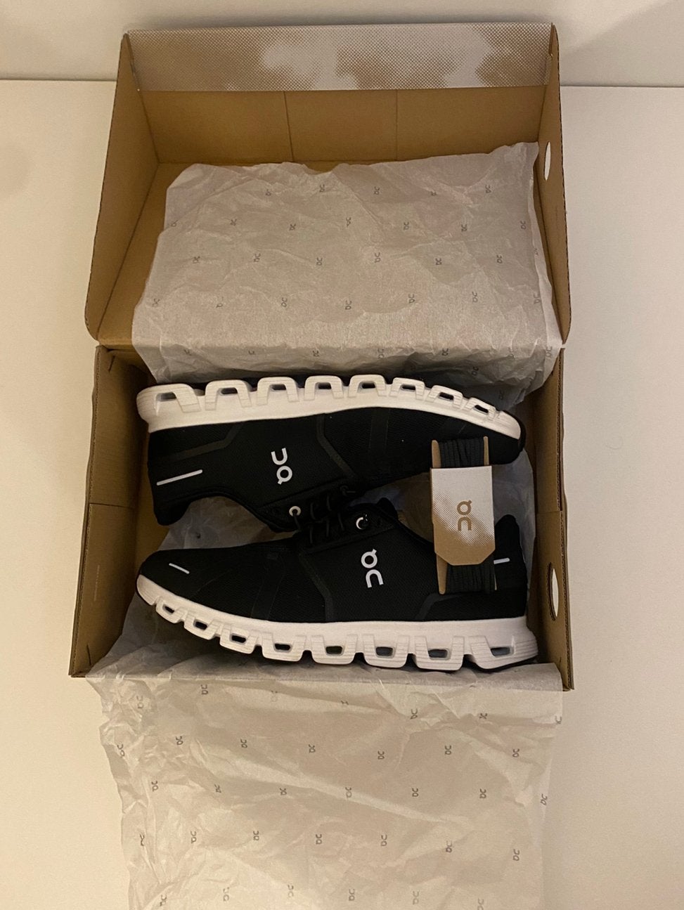 On Cloud 6 – splinternieuw, nooit gebruikt met factuur, Kleding | Heren, Schoenen, Nieuw, Ophalen of Verzenden, Sportschoenen