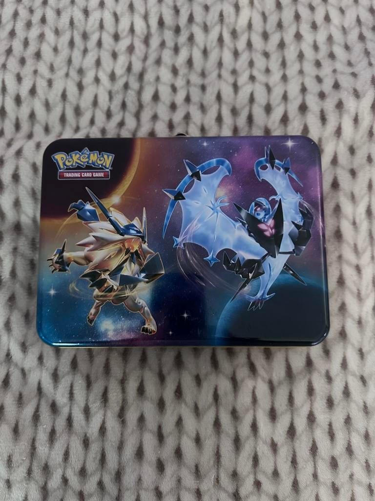 Pokemon trommel sun and moon, Ophalen of Verzenden, Zo goed als nieuw