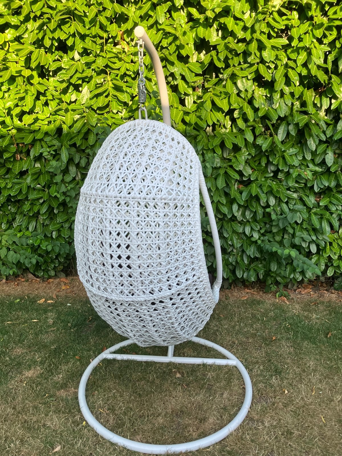 Witte hangstoel egg chair  perfect voor buiten, Ophalen, Zo goed als nieuw, Wicker