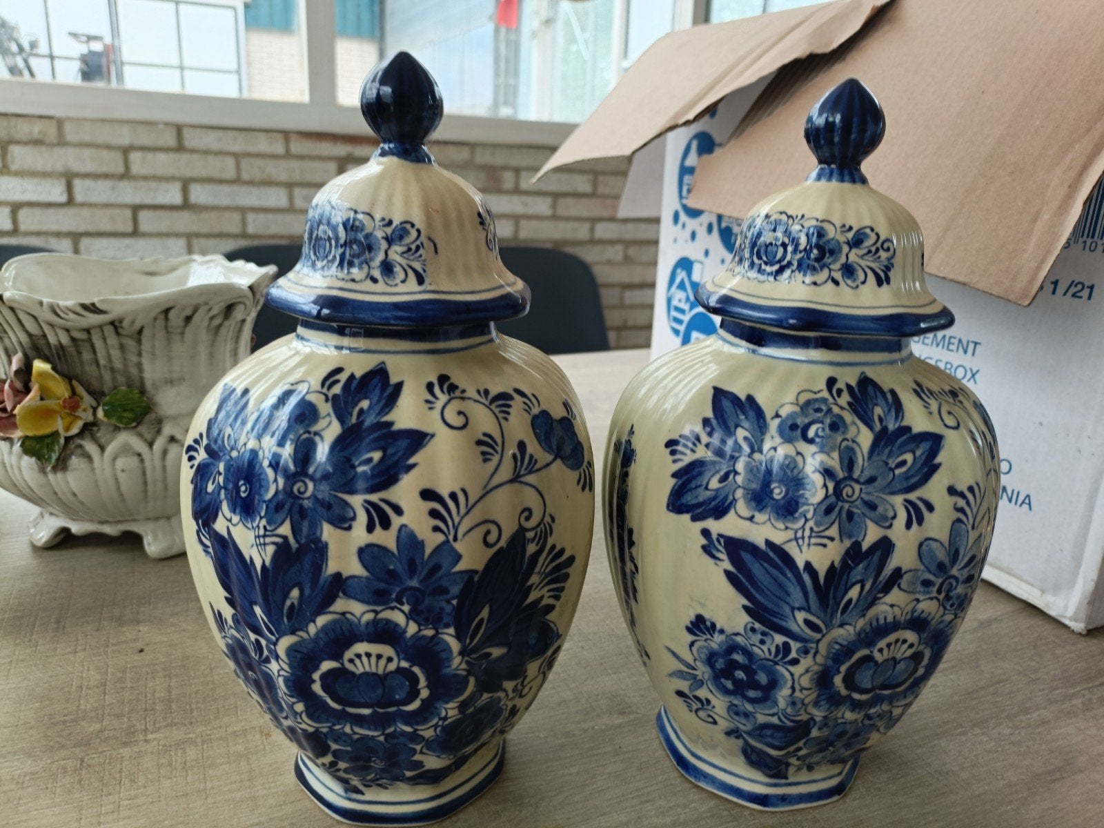 Delft blauw, limoges thee servies en oude kopjes, Ophalen
