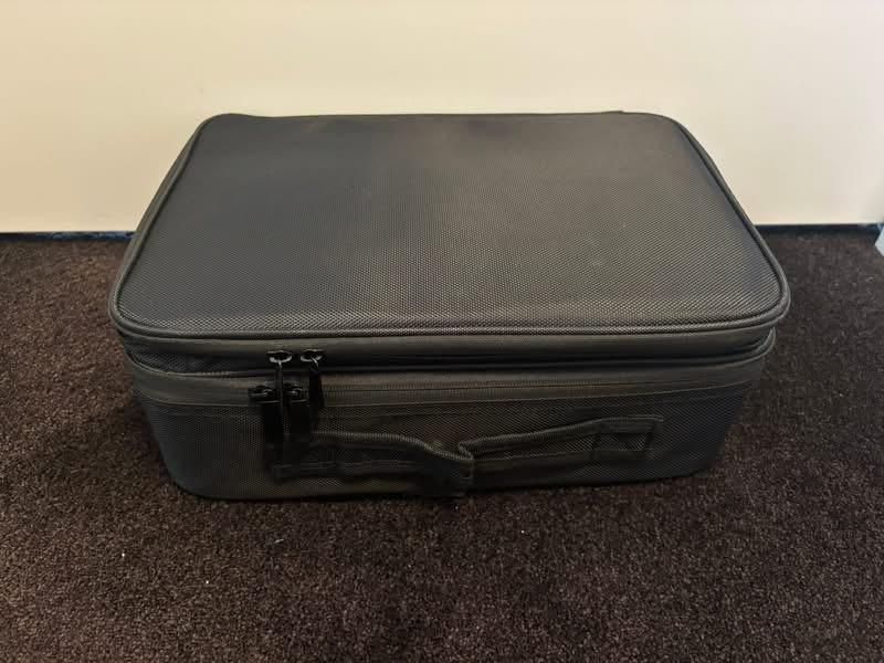 Schmink/make-up tas met inhoud, Ophalen of Verzenden, Zo goed als nieuw
