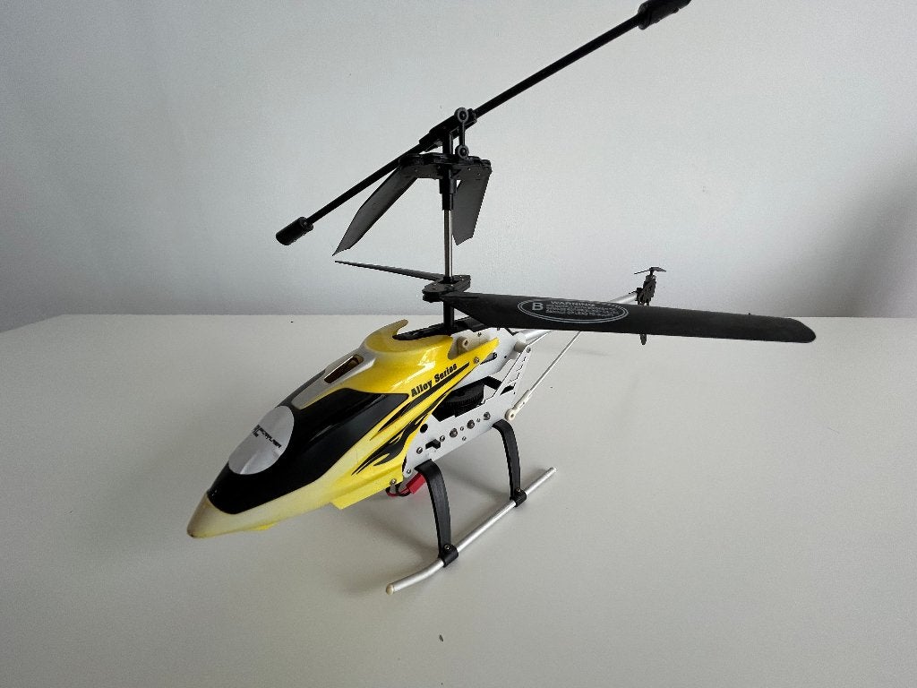 RC helicopter rc modelbouw, Hobby en Vrije tijd, Modelbouw | Radiografisch | Helikopters en Quadcopters, Ophalen of Verzenden
