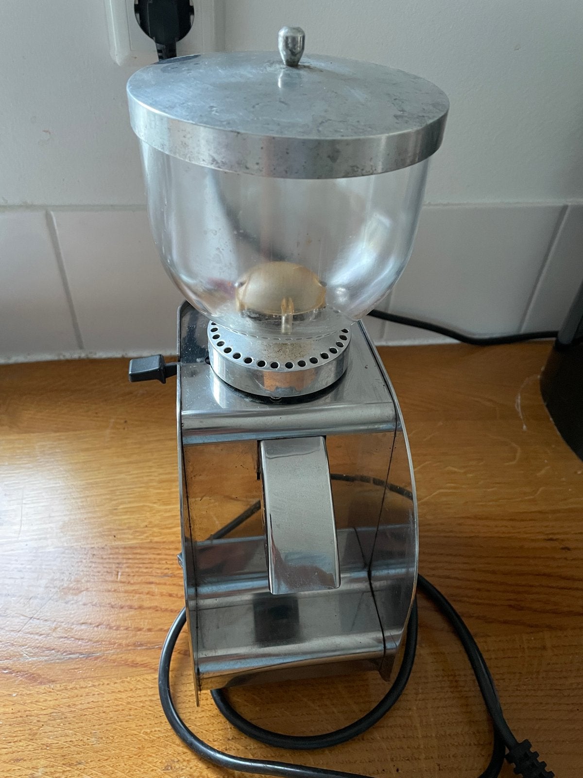 Isomac Macinacaffe Koffiemolen - Gebruikt, Gebruikt, Overige modellen, 10 kopjes of meer, Koffiebonen