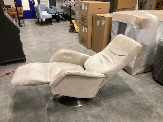 relaxfauteuil elektrisch stof en leer crème RVS draaipoot, Huis en Inrichting, Fauteuils, Gebruikt, Leer, Stof, 50 tot 75 cm, Minder dan 75 cm
