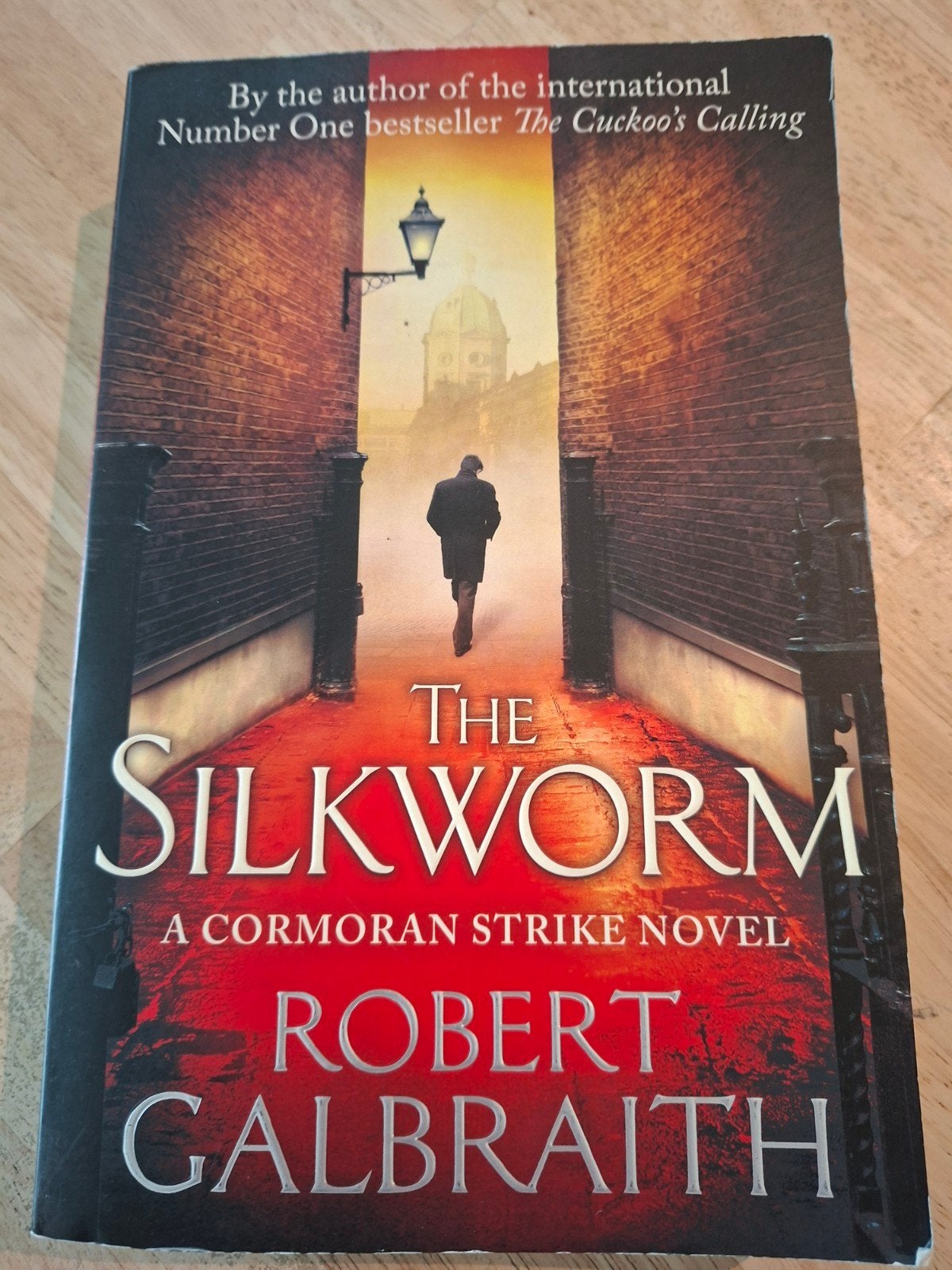 The Silkworm - Robert Galbraith (Cormoran Strike Novel), Ophalen of Verzenden, Gelezen, Robert Galbraith