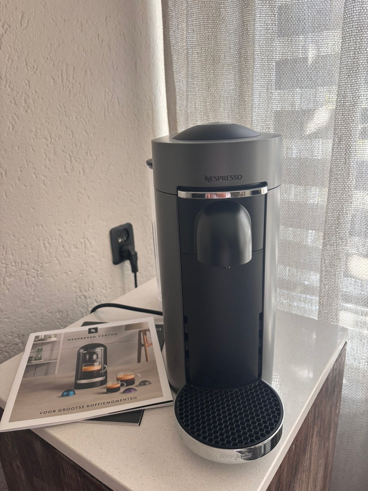 Nespresso koffie machine, Ophalen of Verzenden, Zo goed als nieuw