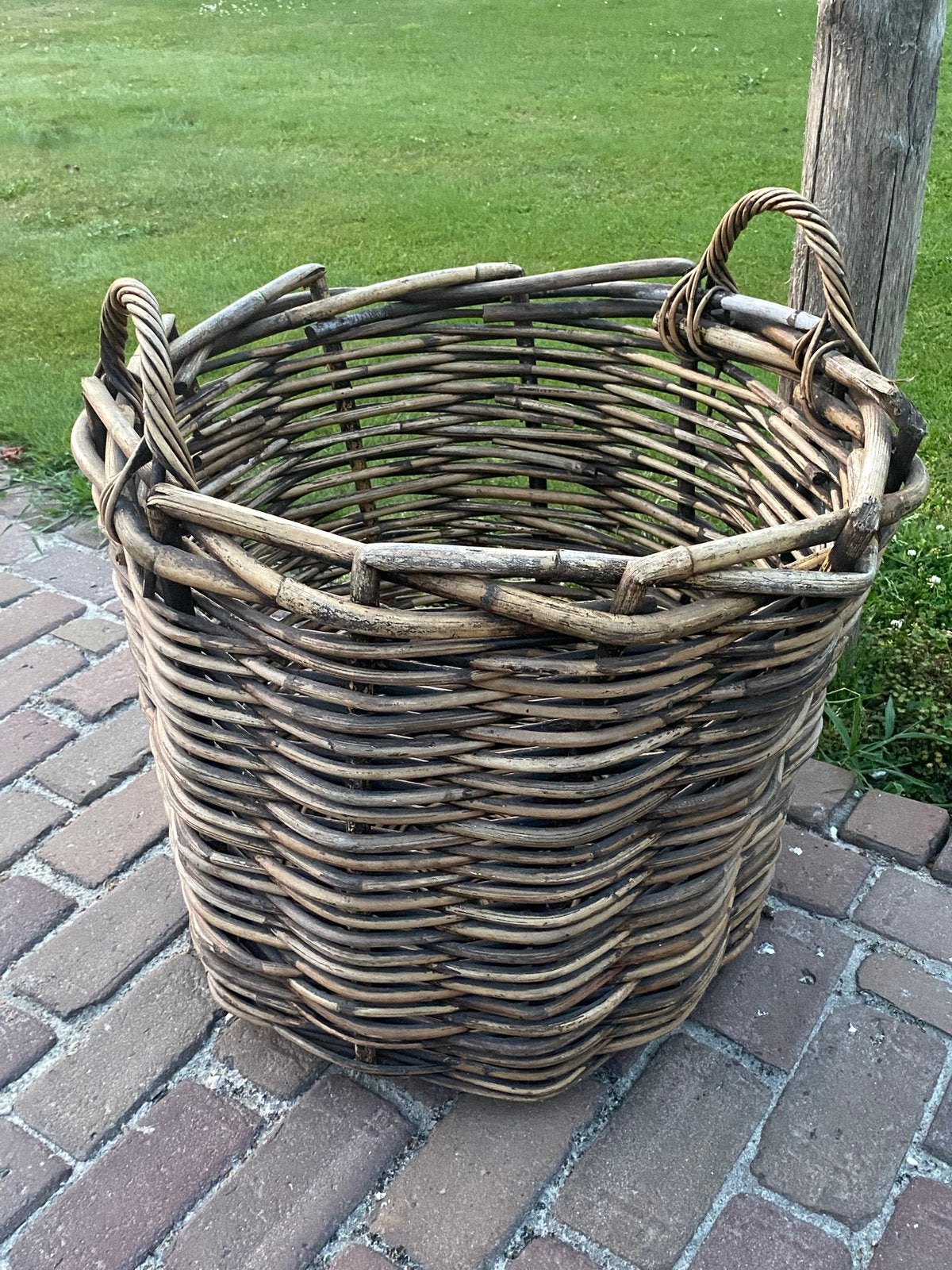 Landelijke grote rotan mand, 63 cm, Huis en Inrichting, Ophalen, Gebruikt, Mand, Rond