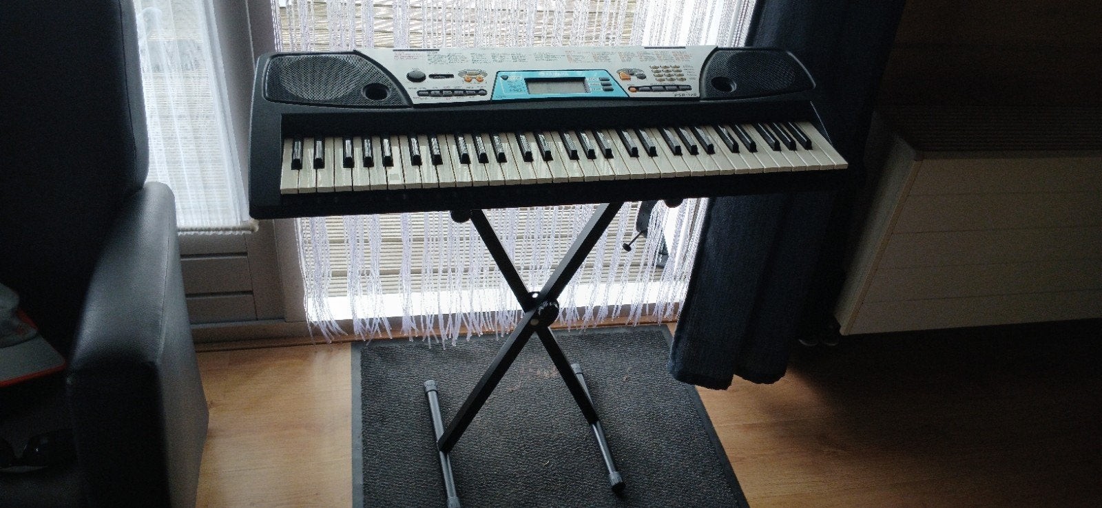 Yamaha PSR-170 Keyboard voor beginners, incl. standaard, Muziek en Instrumenten, Ophalen
