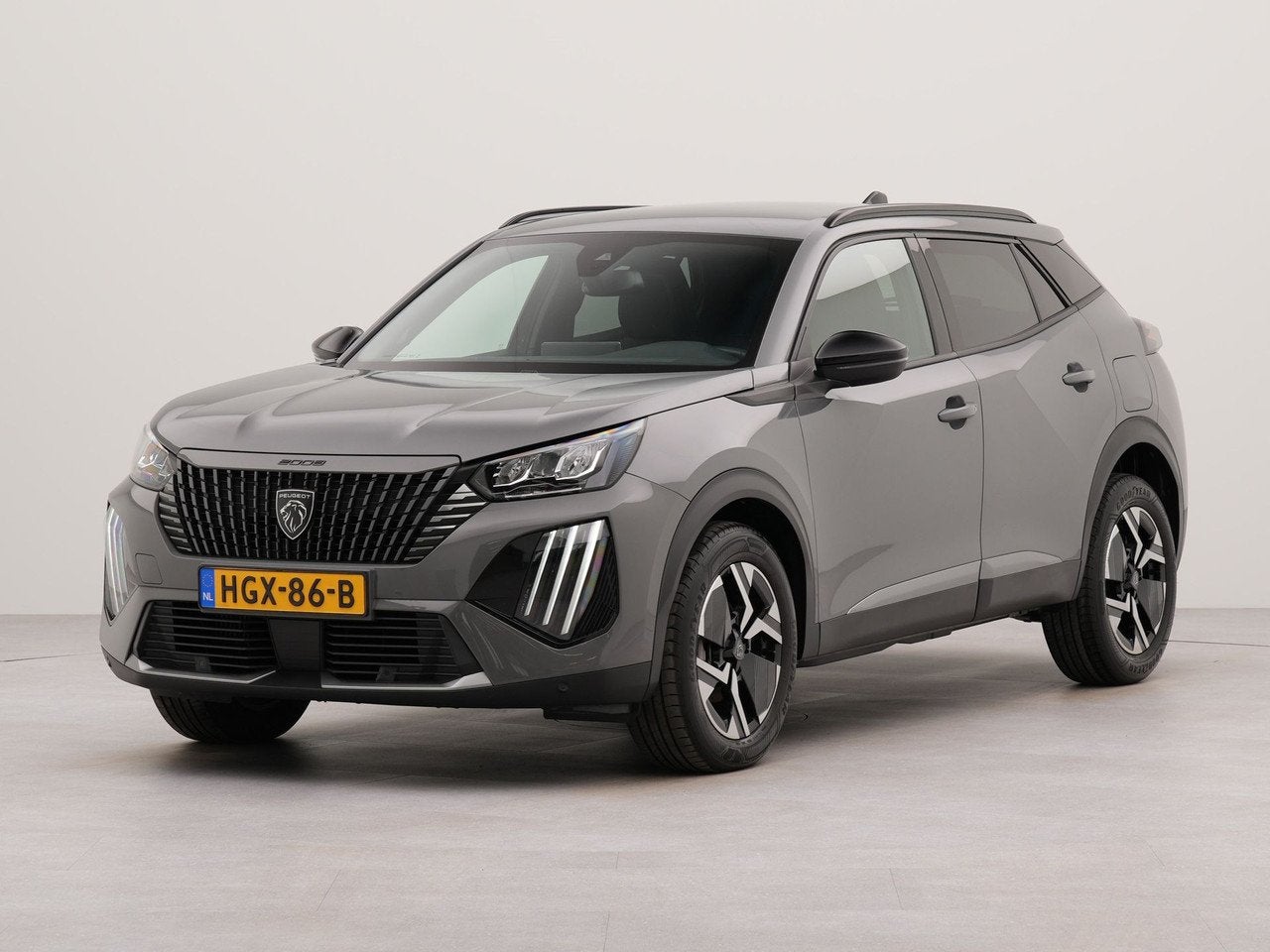 Peugeot 2008 1.2 PureTech 100 Allure (bj 2025), Auto's, 101 pk, Gebruikt, 1199 cc, Bedrijf