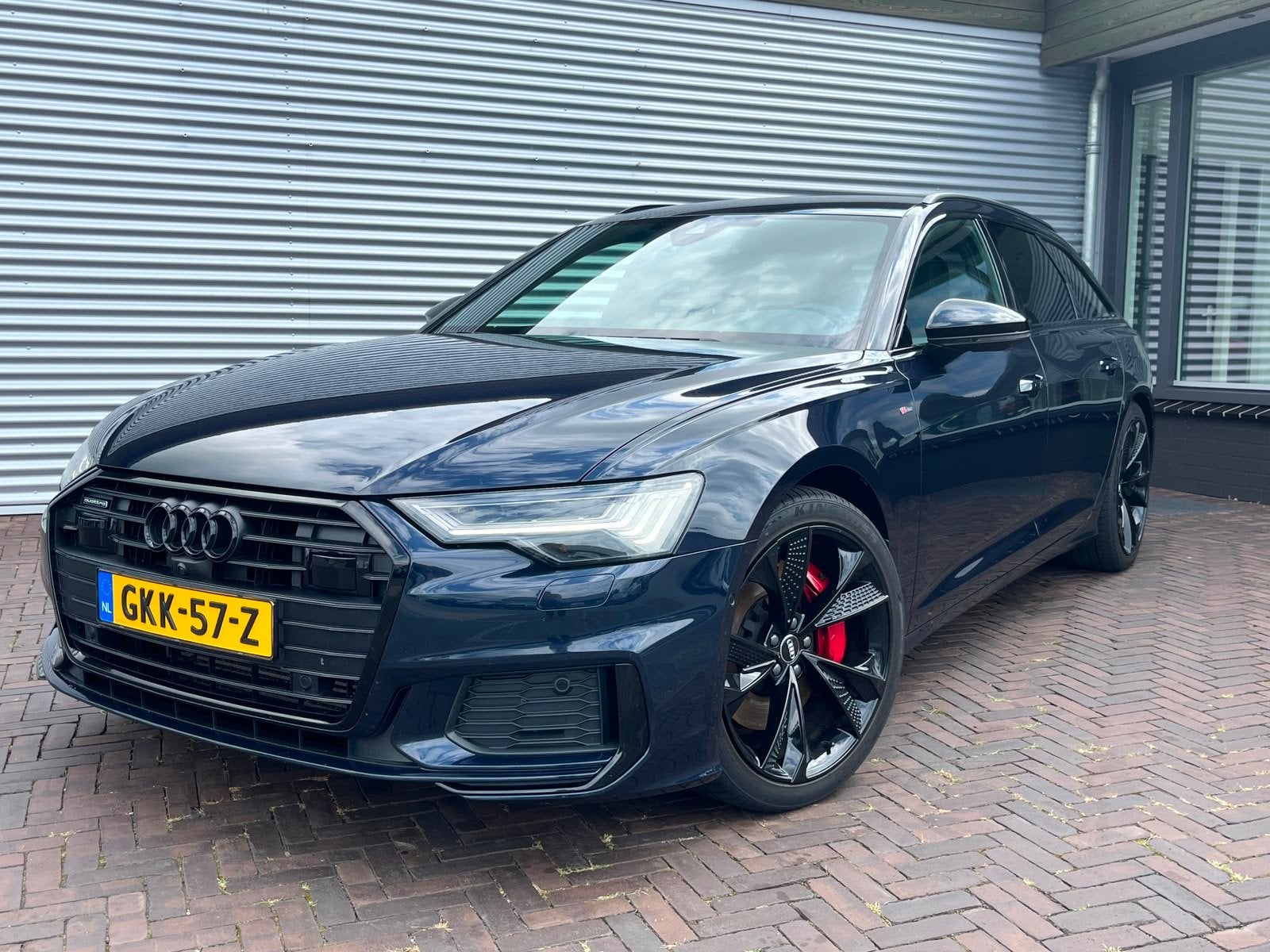 Audi A6 Avant 55 TFSI e quattro Competition (bj 2020), Automaat, Gebruikt, 4 cilinders, Blauw