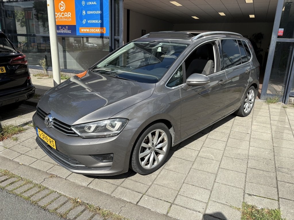 Volkswagen Golf Sportsvan 1.6 TDI Highline/ Panorama dak Led, Auto's, Automaat, Gebruikt, Euro 6, 4 cilinders