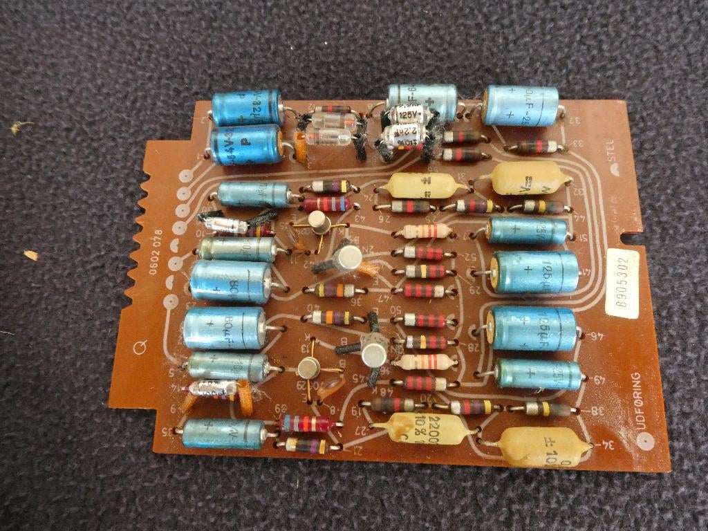 Beogram 1000 originele pre - amp RIAA voorversterker, Ophalen of Verzenden, Gebruikt, Platenspeler-onderdeel, Overige merken