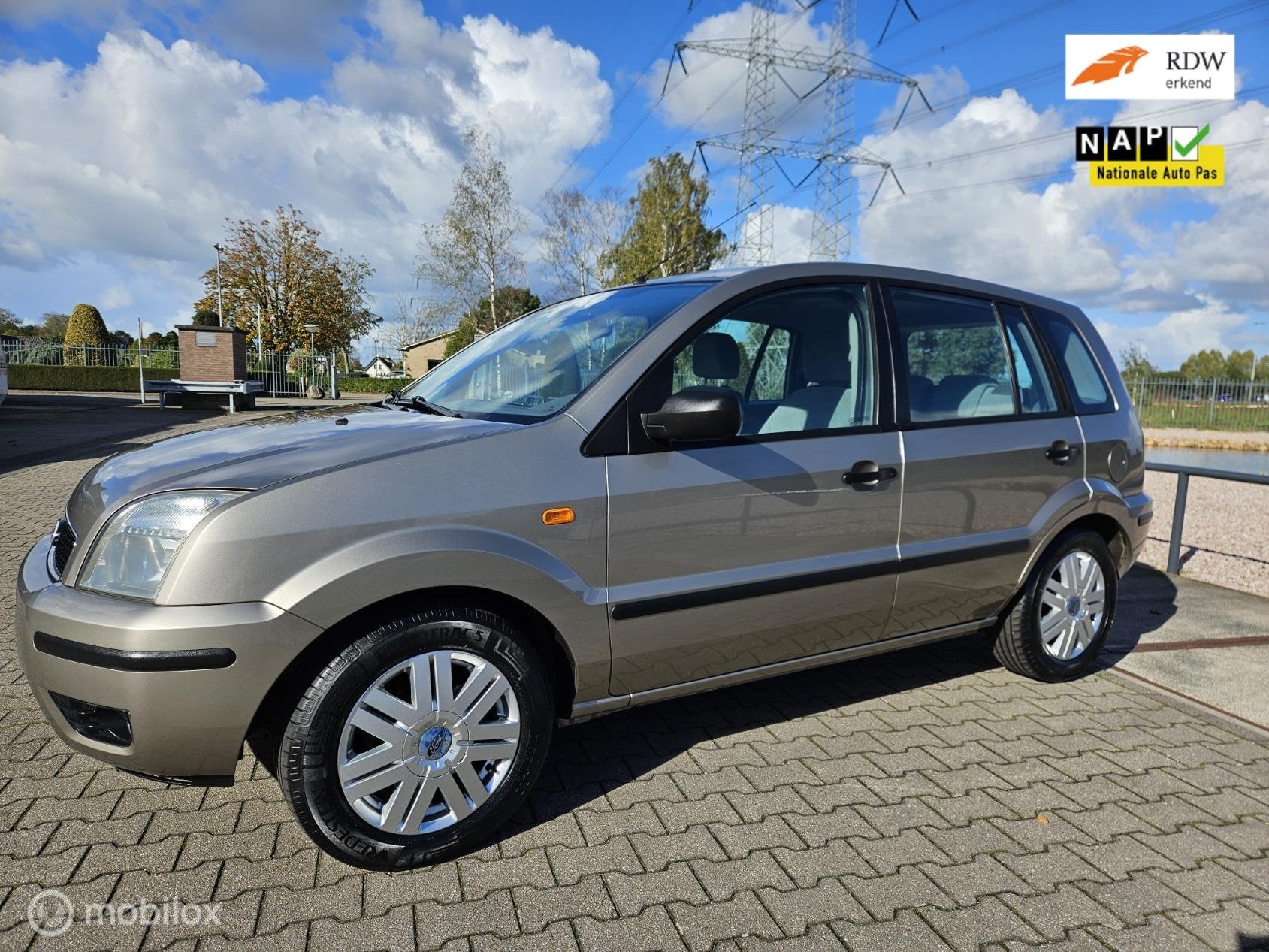 Ford Fusion 1.6-16V Luxury/airco/apk/lage kmstand, Auto's, Voorwielaandrijving, 1596 cc, Gebruikt, 49 €/maand