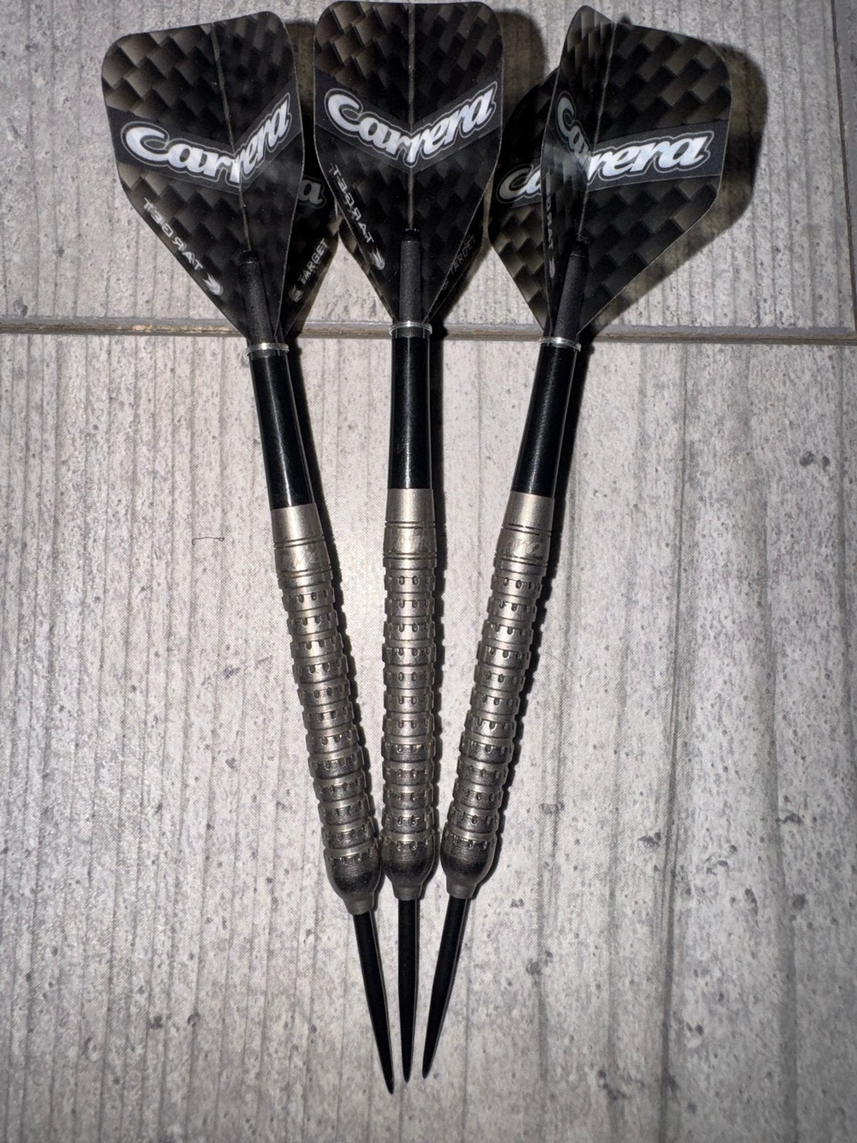 Target Carrera C13 Darts 25g - Perfecte staat, Sport en Fitness, Darts, Ophalen of Verzenden, Zo goed als nieuw, Pijlen