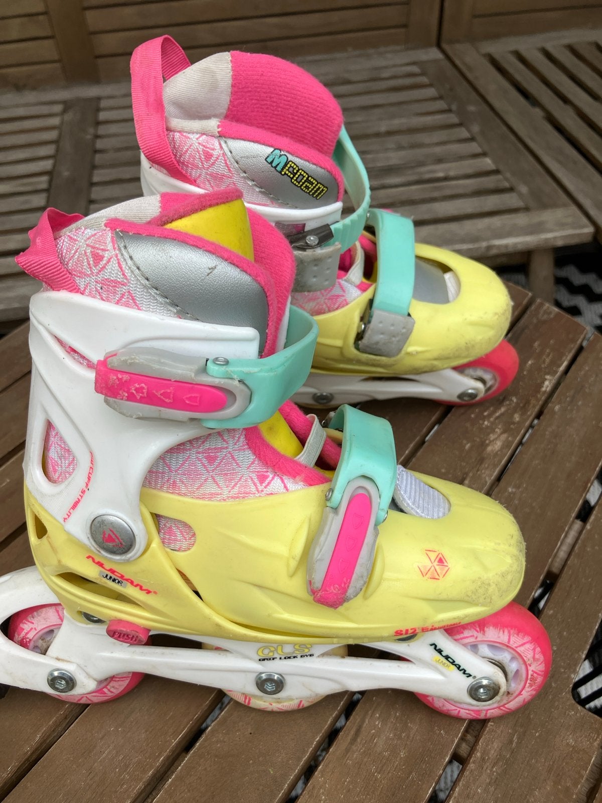 Nijdam inline skates - geel/roze maat 27-30, Overige merken, Kinderen, Ophalen of Verzenden, Inline skates 4 wielen