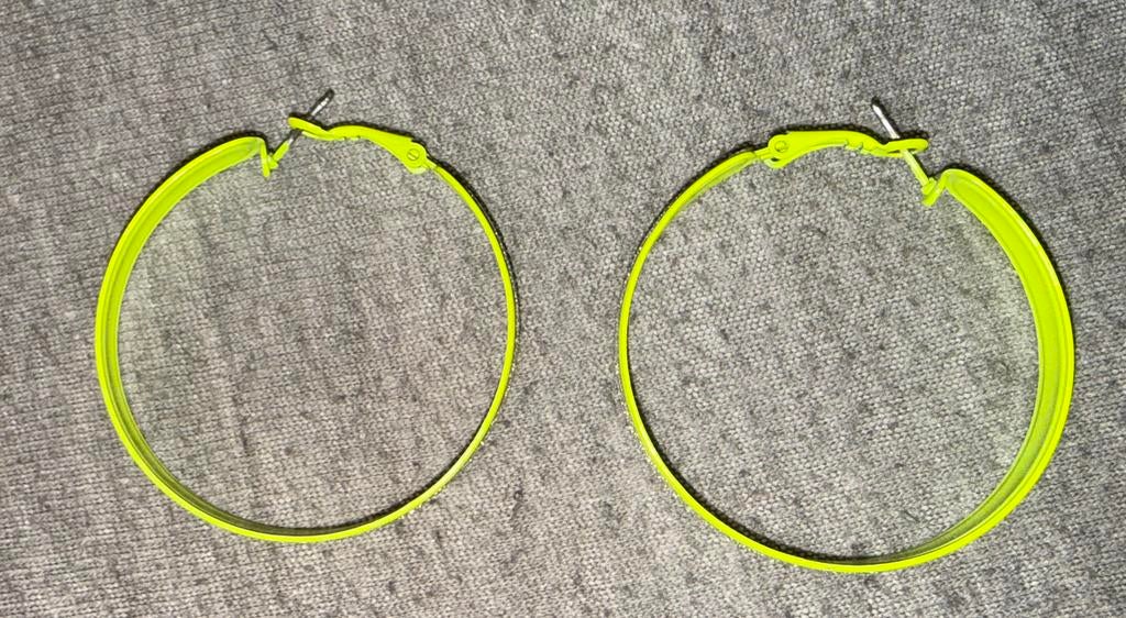 Te koop leuke knalgele oorringen, Sieraden, Tassen en Uiterlijk, Ophalen of Verzenden, Zo goed als nieuw, Zilver, Overige materialen