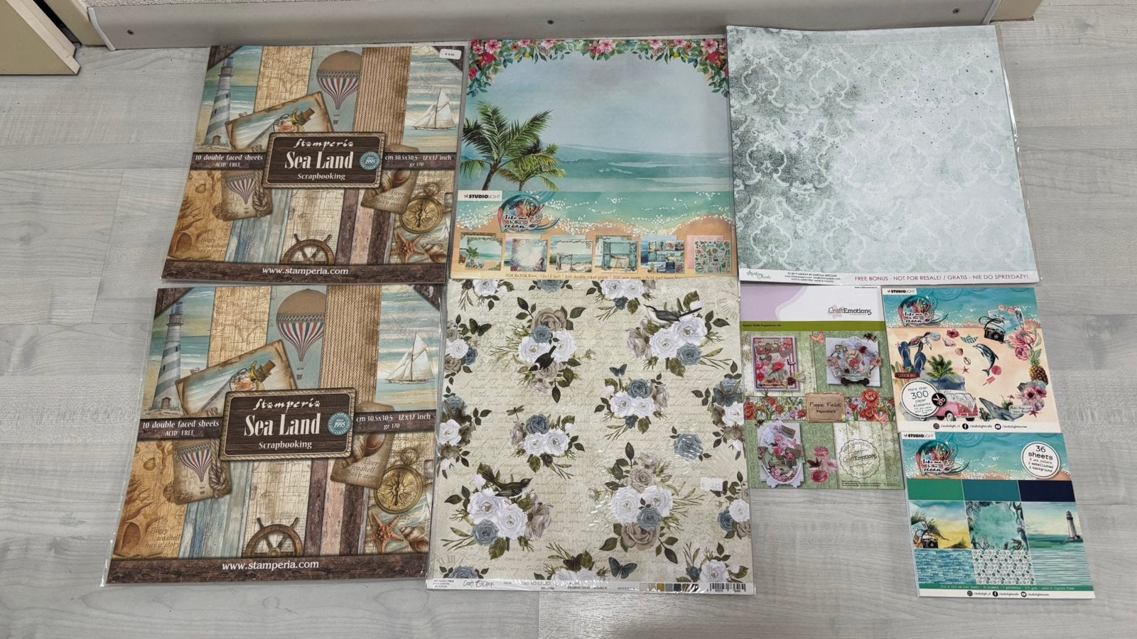 Set met papier in verschillende formaten en designs, Hobby en Vrije tijd, Ophalen of Verzenden, Zo goed als nieuw, Papier of Karton
