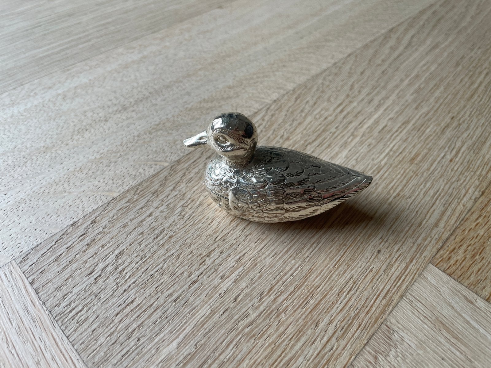 Zilverkleurig eendje pillendoosje, Ophalen of Verzenden, Zilver