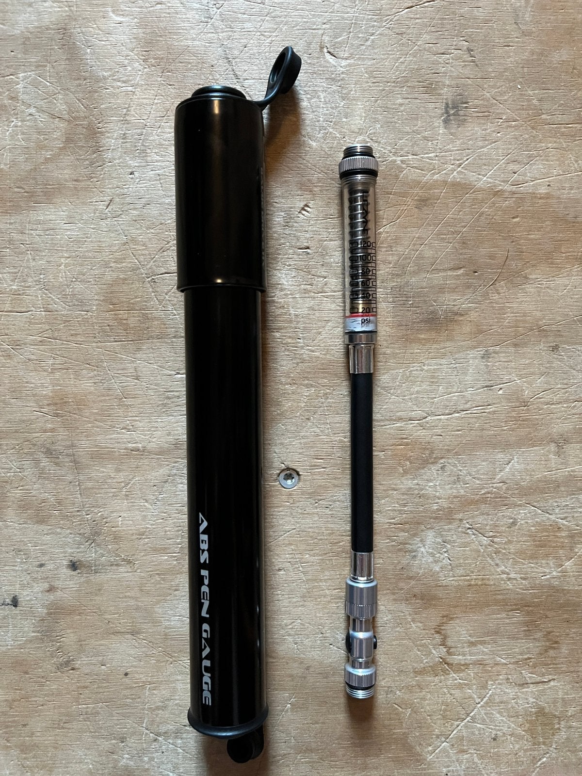 Lezyne Gaude Drive HV fietspomp met meter, Ophalen of Verzenden, Drukmeter, Gebruikt