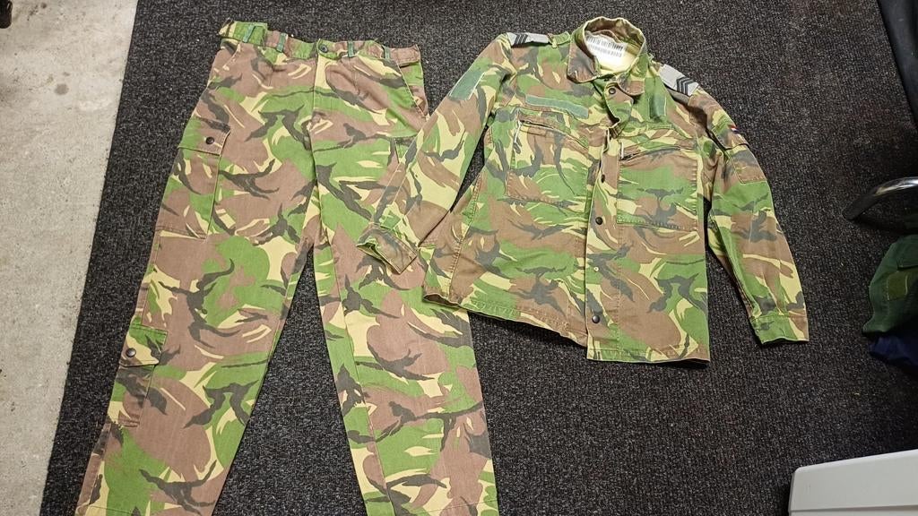 LEGER CAMOUFLAGE SET NU €20, Verzamelen, Militaria | Algemeen, Landmacht, Kleding of Schoenen, Nederland, Ophalen of Verzenden
