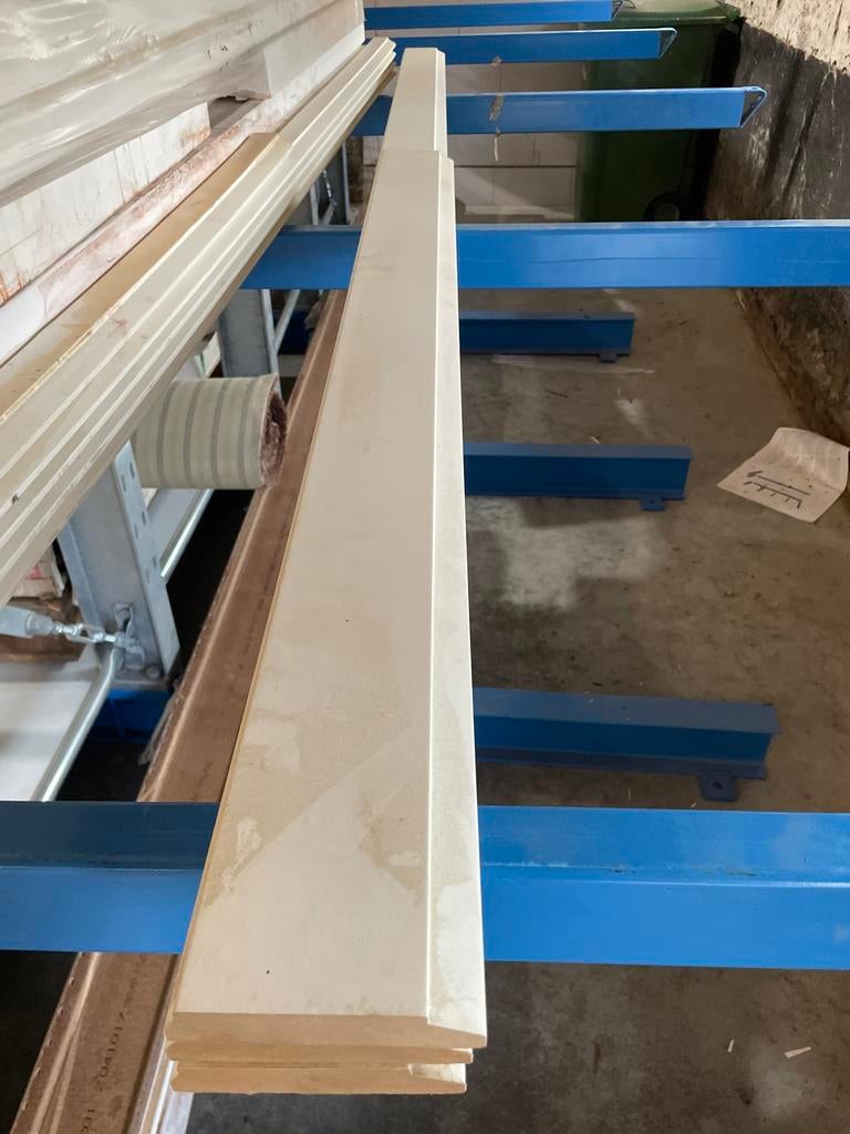 Architraaf, Doe-het-zelf en Verbouw, Plinten en Afwerking, Ophalen, Mdf, Nvt, 200 tot 250 cm