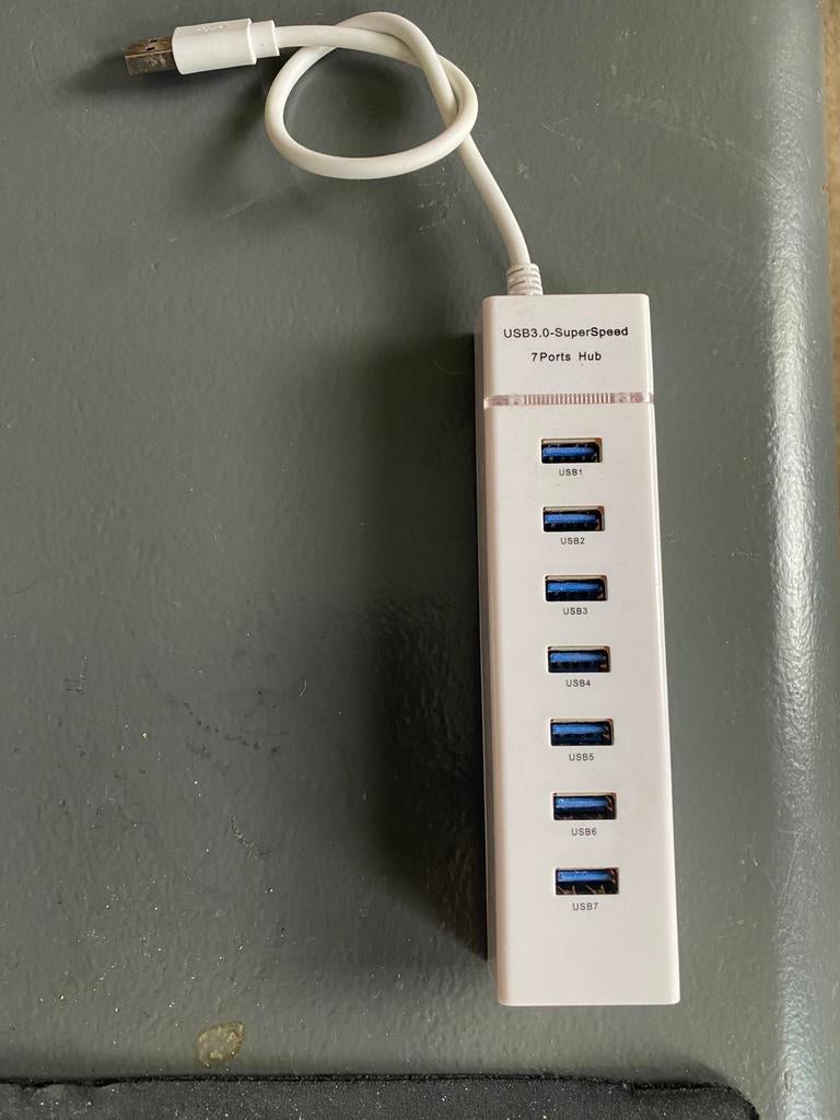 7 ports 3.0 high speed hub, Ophalen of Verzenden, Zo goed als nieuw