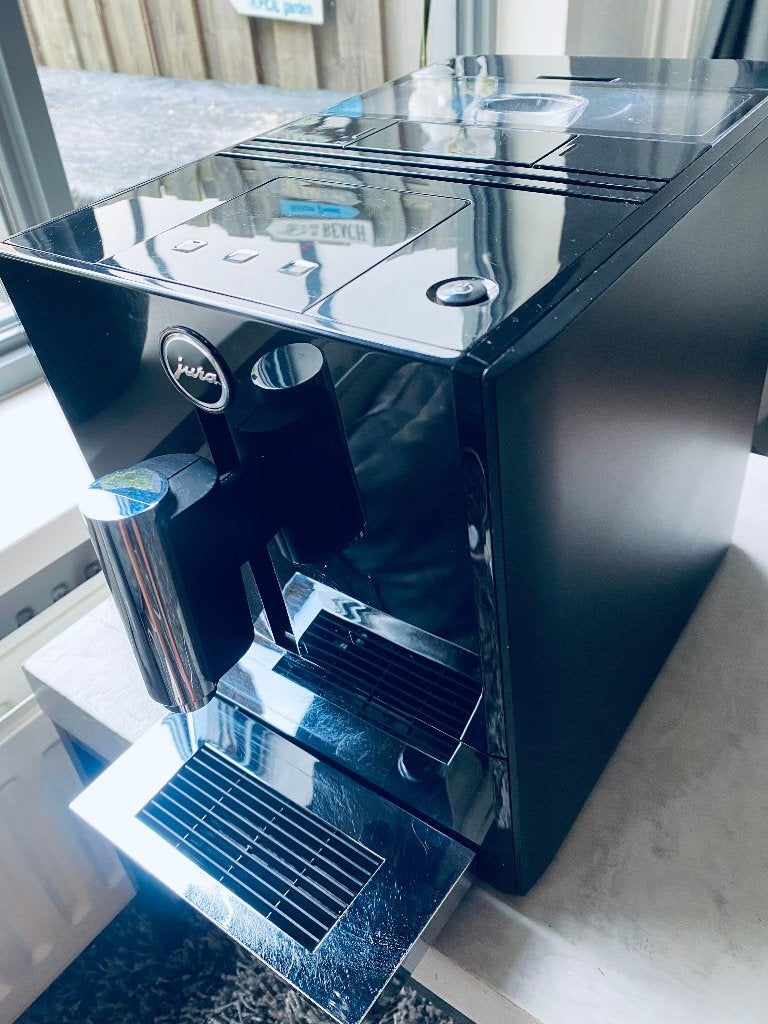 Prachtige Jura A1 2e gen met een grote onderhoudsbeurt., Witgoed en Apparatuur, Koffiezetapparaten, Ophalen, Afneembaar waterreservoir