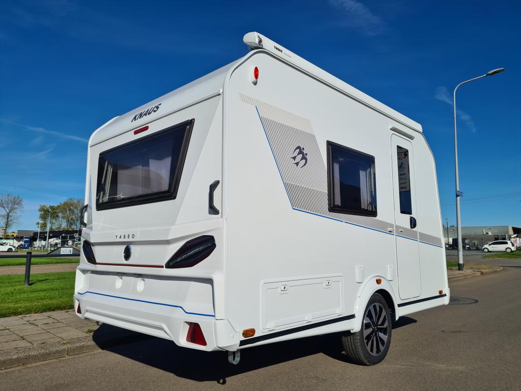 Knaus Yaseo 340 PX Cassetteluifel, Caravans en Kamperen, Overige typen, Tot en met 2, Bedrijf, Treinzit
