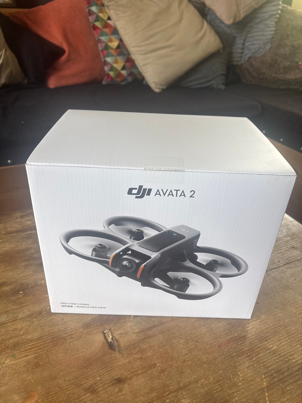 DJI Avata 2 Pro-View Combo FPV Drone - 2 maanden oud., 250 tot 900 gram, Cameradrone, Return to Home, 5 tot 10 kilometer