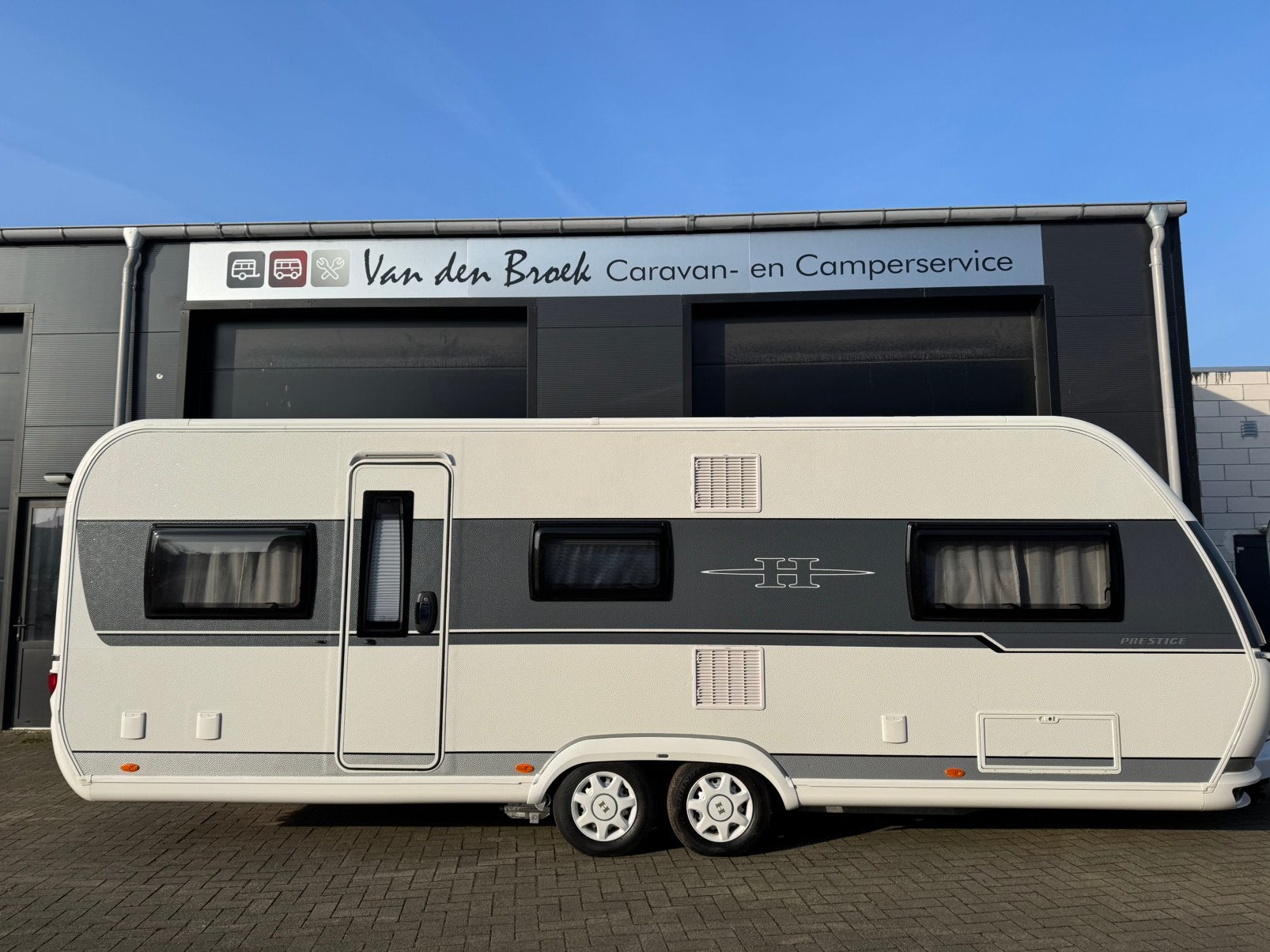 Aanbieding! Hobby 650 UMFE 2019 nieuwe Dorema tent, Mover, Hobby, Bedrijf, Treinzit, Ringverwarming