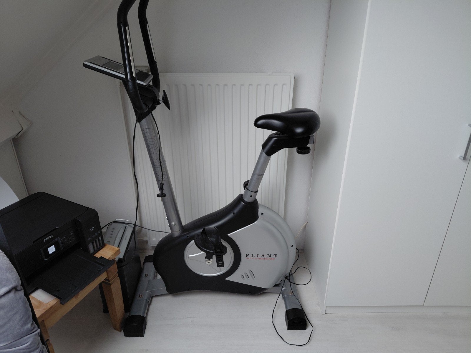 Pliant Hometrainer -, Ophalen of Verzenden