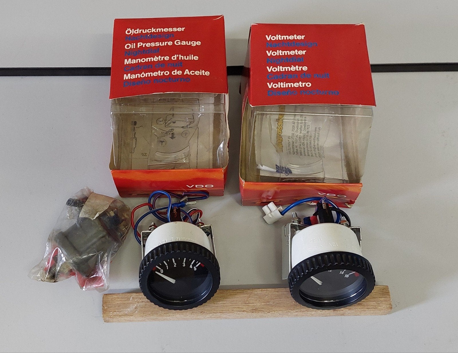 VDO oliedrukmeter en voltmeter, inbouw 52 mm, Auto-onderdelen, Ophalen of Verzenden, Gebruikt
