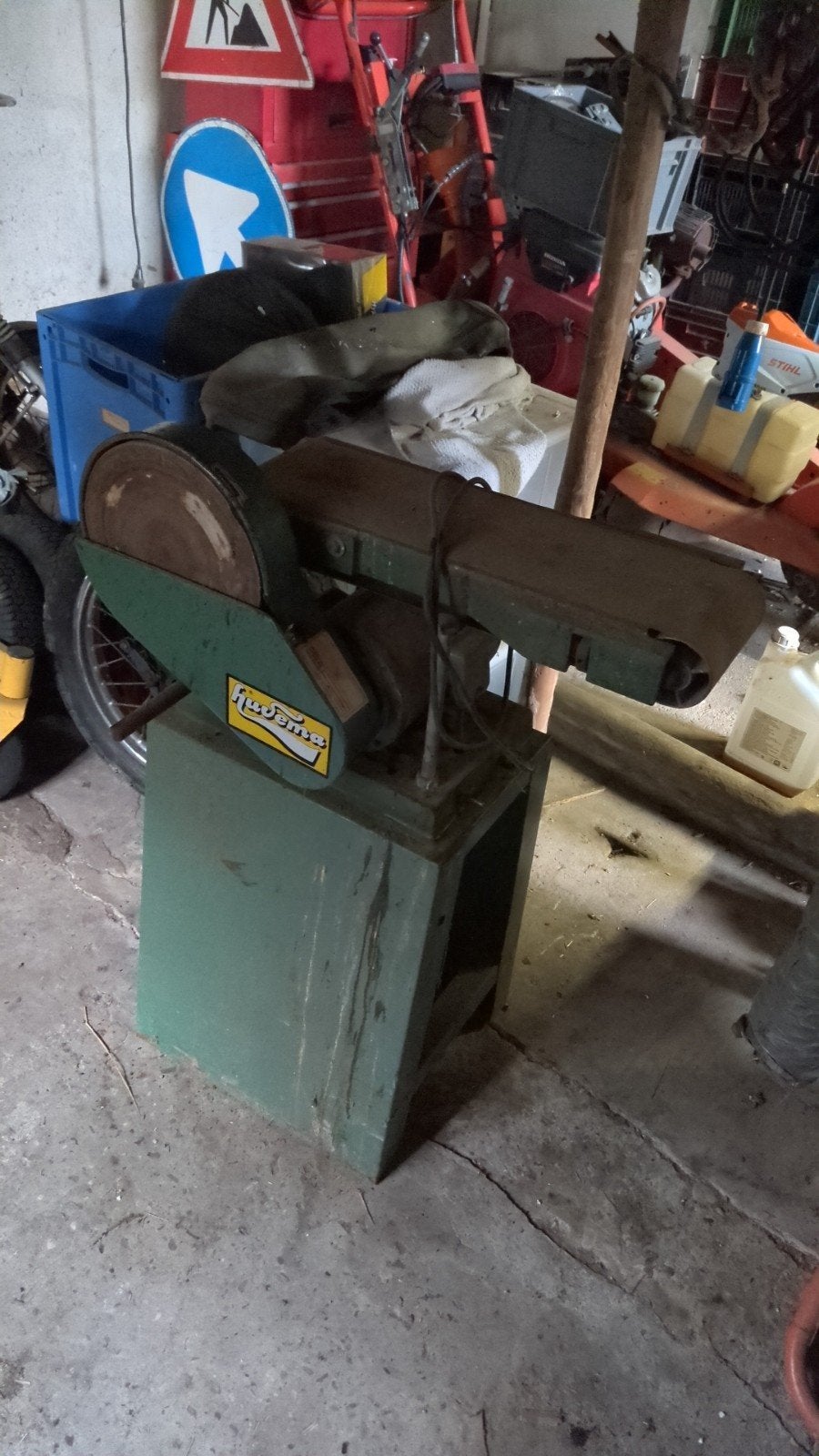 Robuuste Huvema Bandschuurmachine - Gebruikt, Ophalen, Gebruikt, 600 tot 1200 watt, Bandschuurmachine