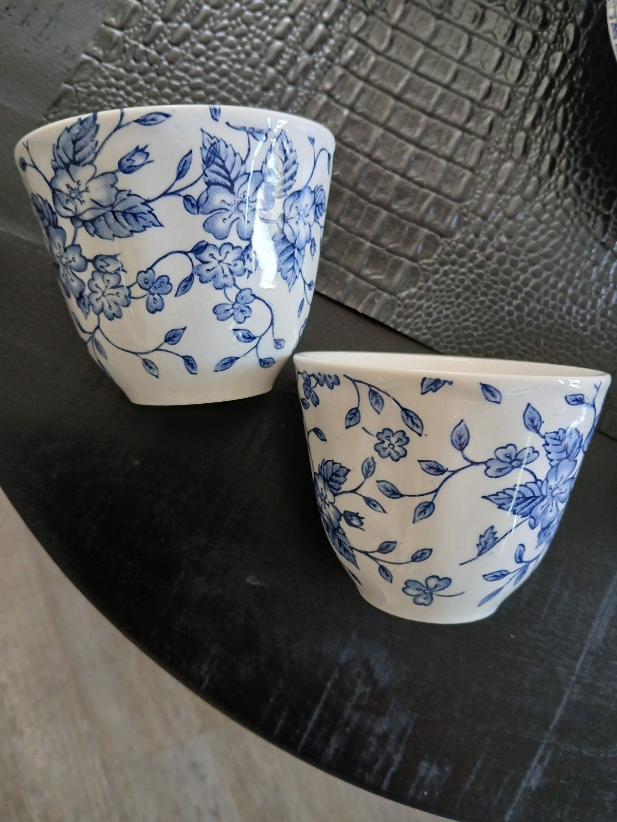 te koop zgan 2 kop/mok gorgeaus royal tudor bouquet., Ophalen of Verzenden
