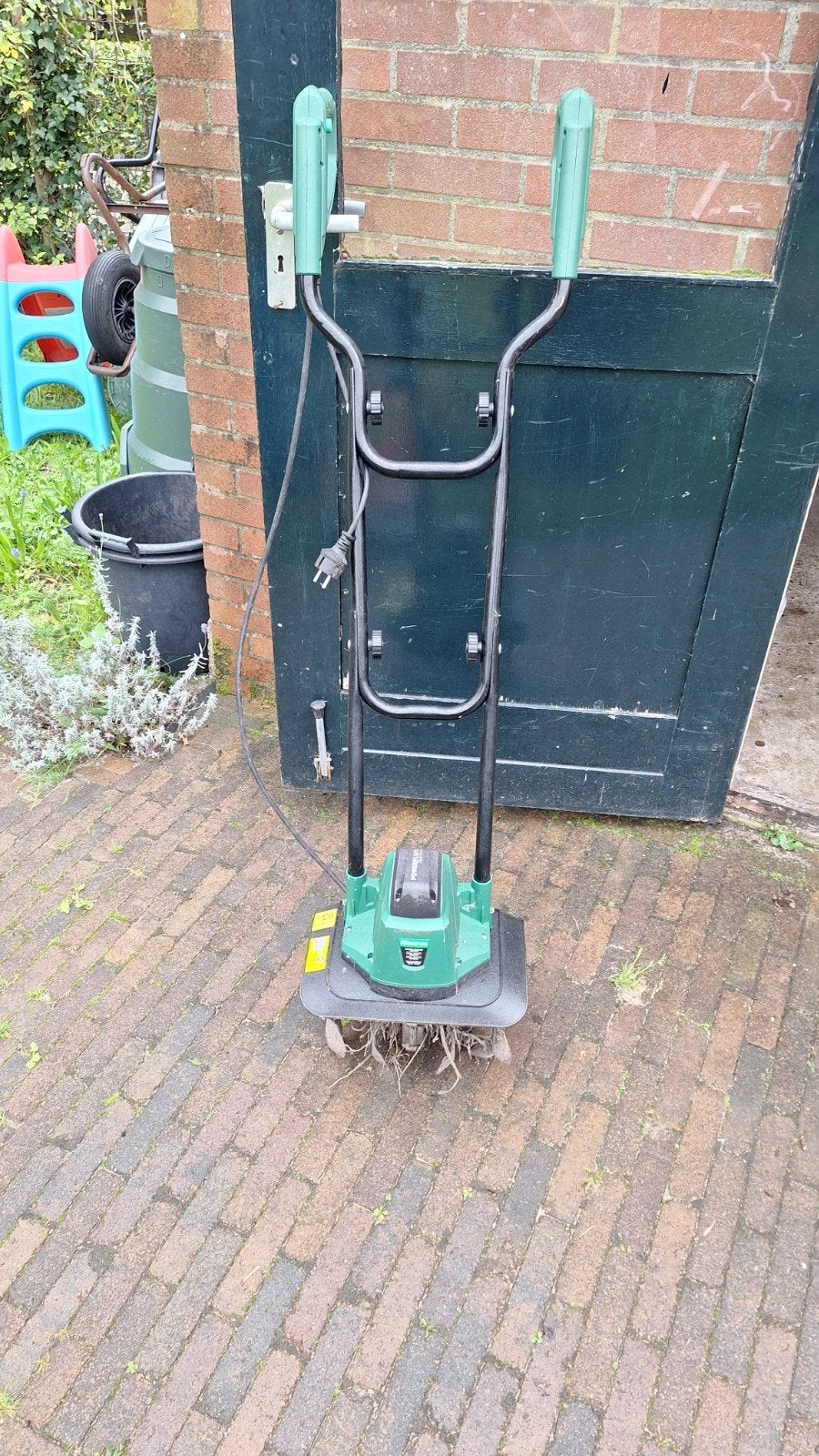Elektrische Tuinfrees - Perfect voor uw tuin, Ophalen, Gebruikt, Elektrisch, Onbekend