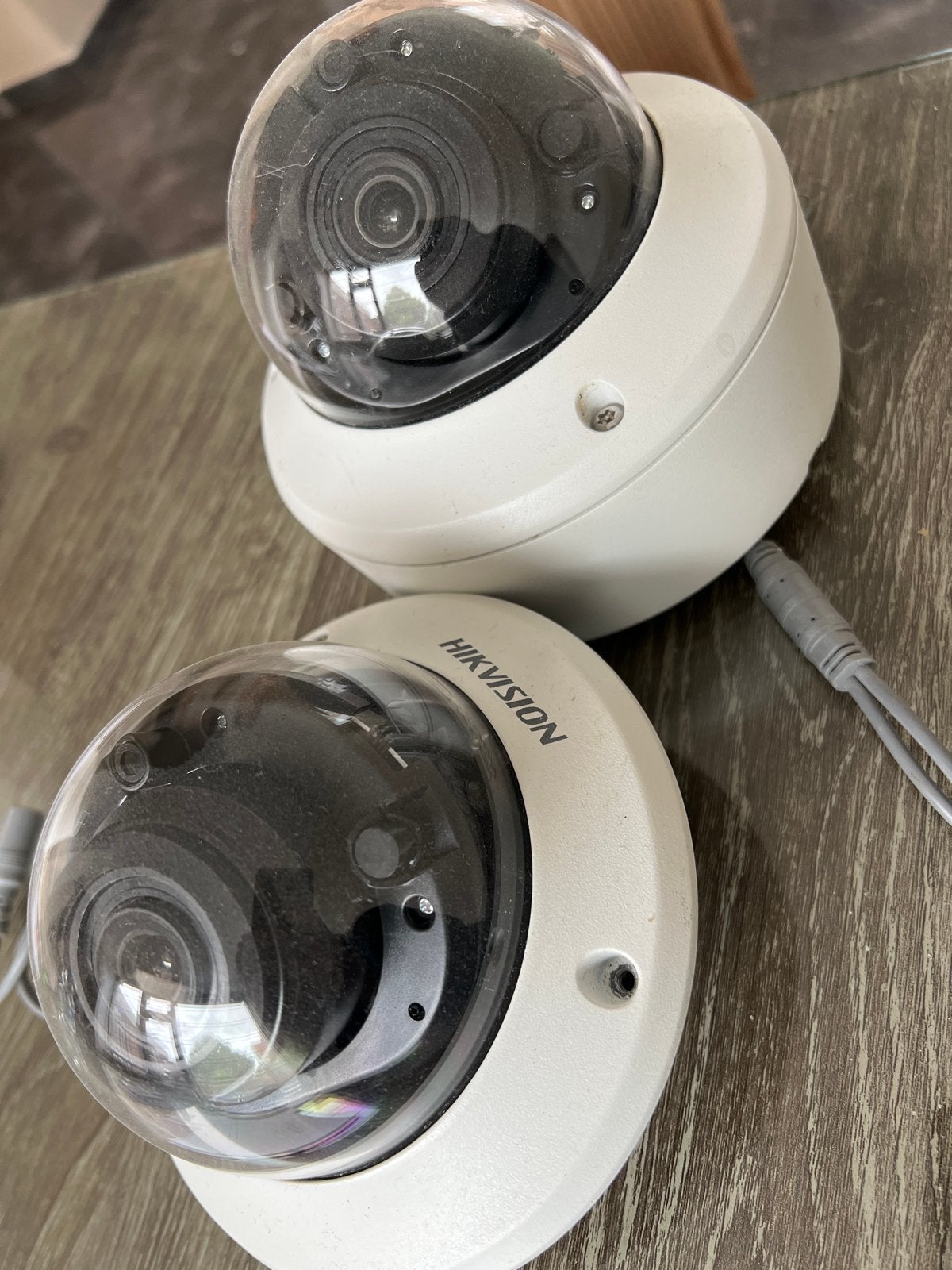 2x Hikvision Dome Camera - Gebruikt, Ophalen, Gebruikt, Buitencamera