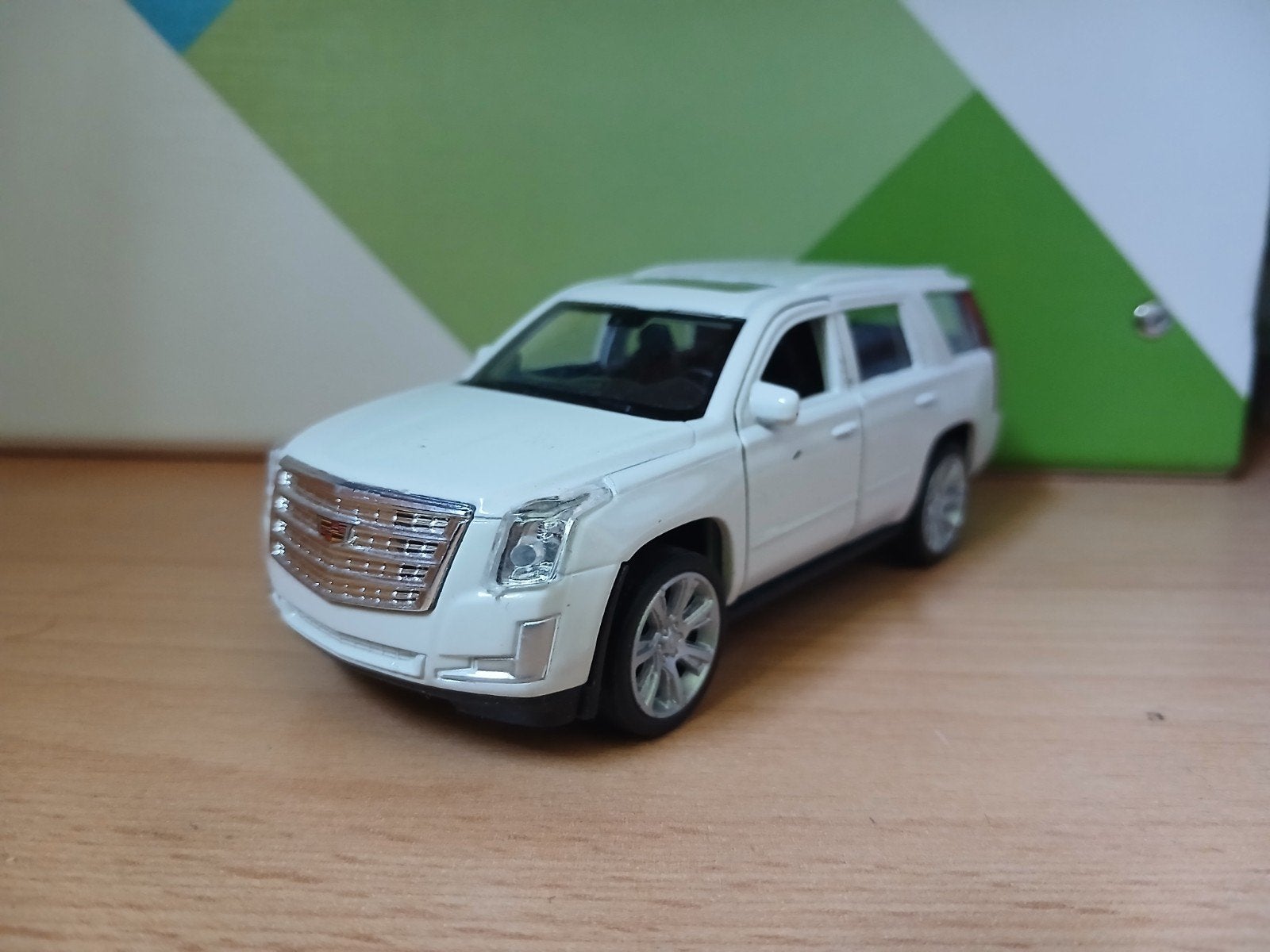 Welly Caddilac Escalade, Ophalen of Verzenden, Zo goed als nieuw, Auto