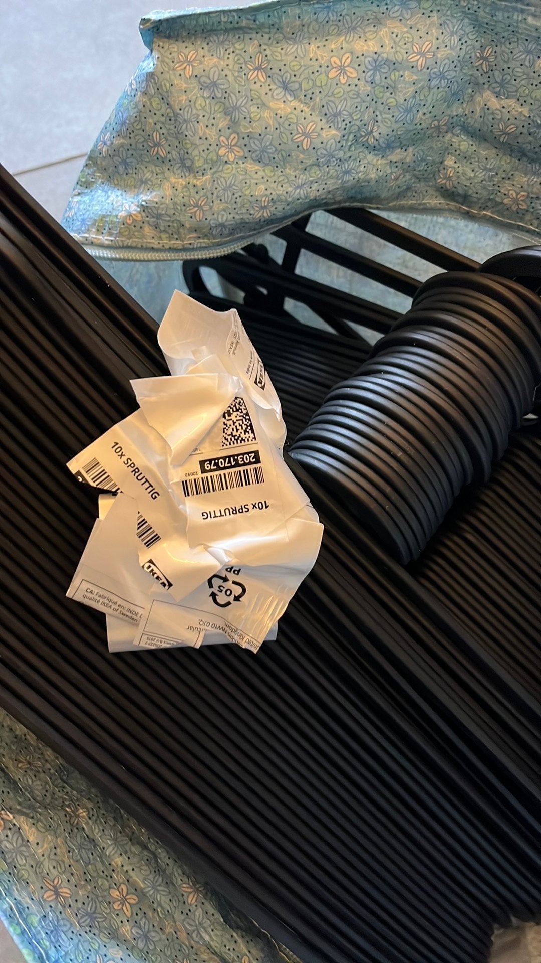Kledinghangers Spruttig IKEA 60 stuks, Ophalen, Zo goed als nieuw