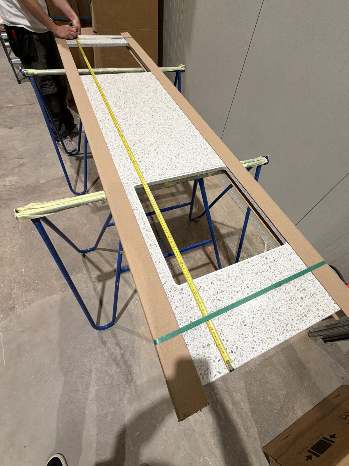 Composiet Terrazzo Aanrechtblad met Uitsparing - 245x60 cm, Ophalen, Meerkleurig, Nieuw, 200 cm of meer