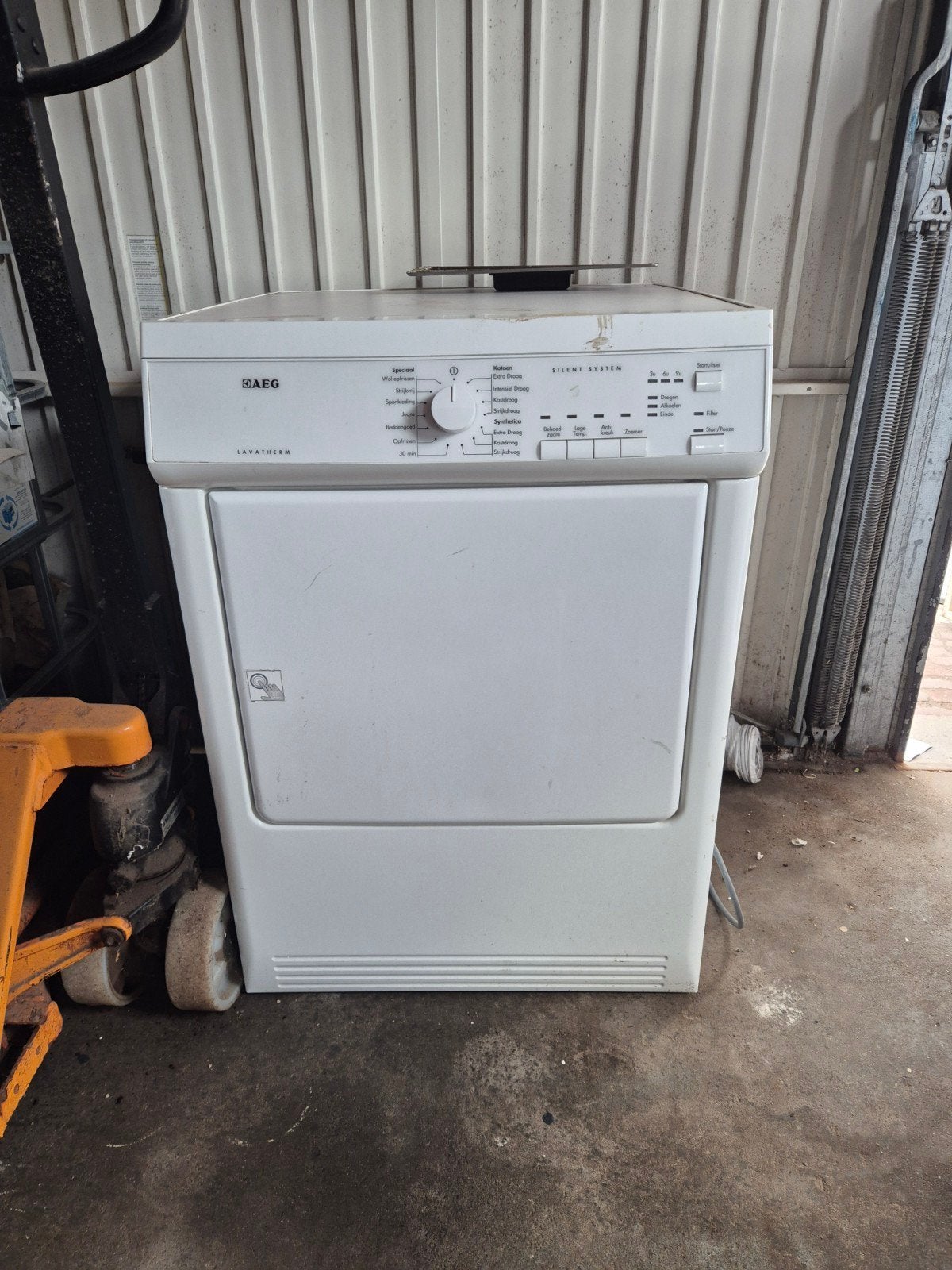 AEG Lavatherm Silent System wasdroger, 6 tot 8 kg, Gebruikt, Luchtafvoer, Ophalen of Verzenden