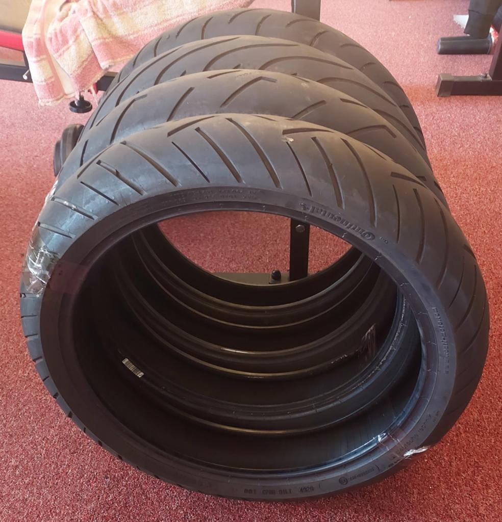 Gebruikte banden 120/70-17 Bridgestone Continental Michelin, Ophalen