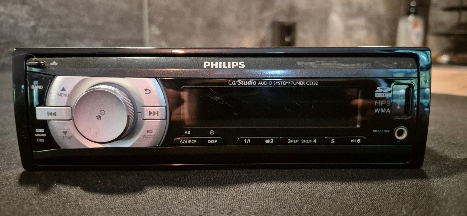 Philips CarStudio Audio Systeem/Tuner CE132 MP3/WMA, Ophalen, Gebruikt
