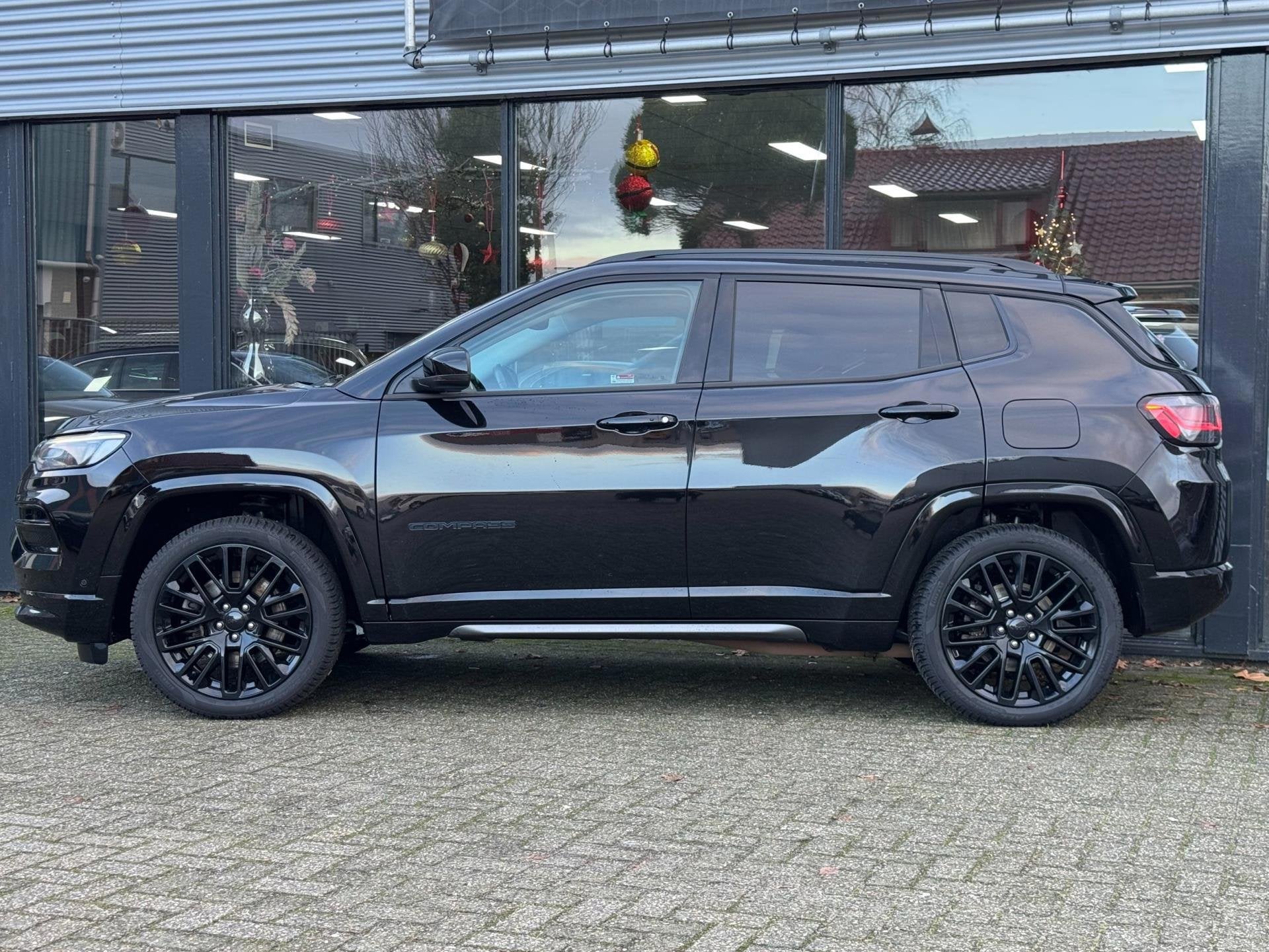 Jeep COMPASS 4xe 240 Plug-in Hybrid Electric S CAM/LEER/ACC, Euro 6, 4 cilinders, Zwart, Bedrijf
