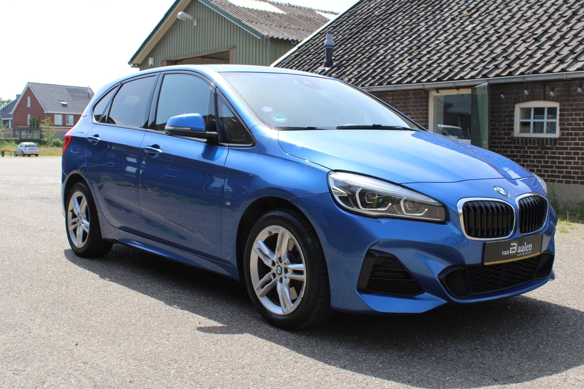 BMW 2 Serie Active Tourer 225xe EXECUTIVE PHEV M-SPORT LEER, Automaat, Gebruikt, Blauw, Bedrijf