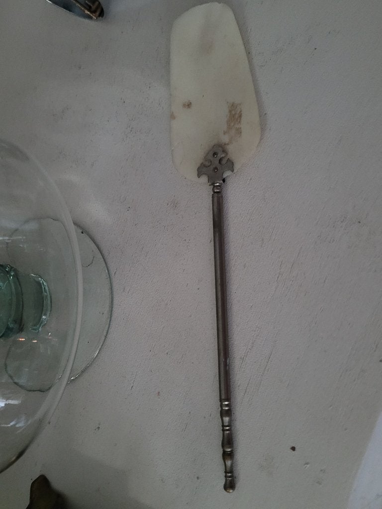 Zeer oude gebakschep met parelmoer blad, Ophalen of Verzenden